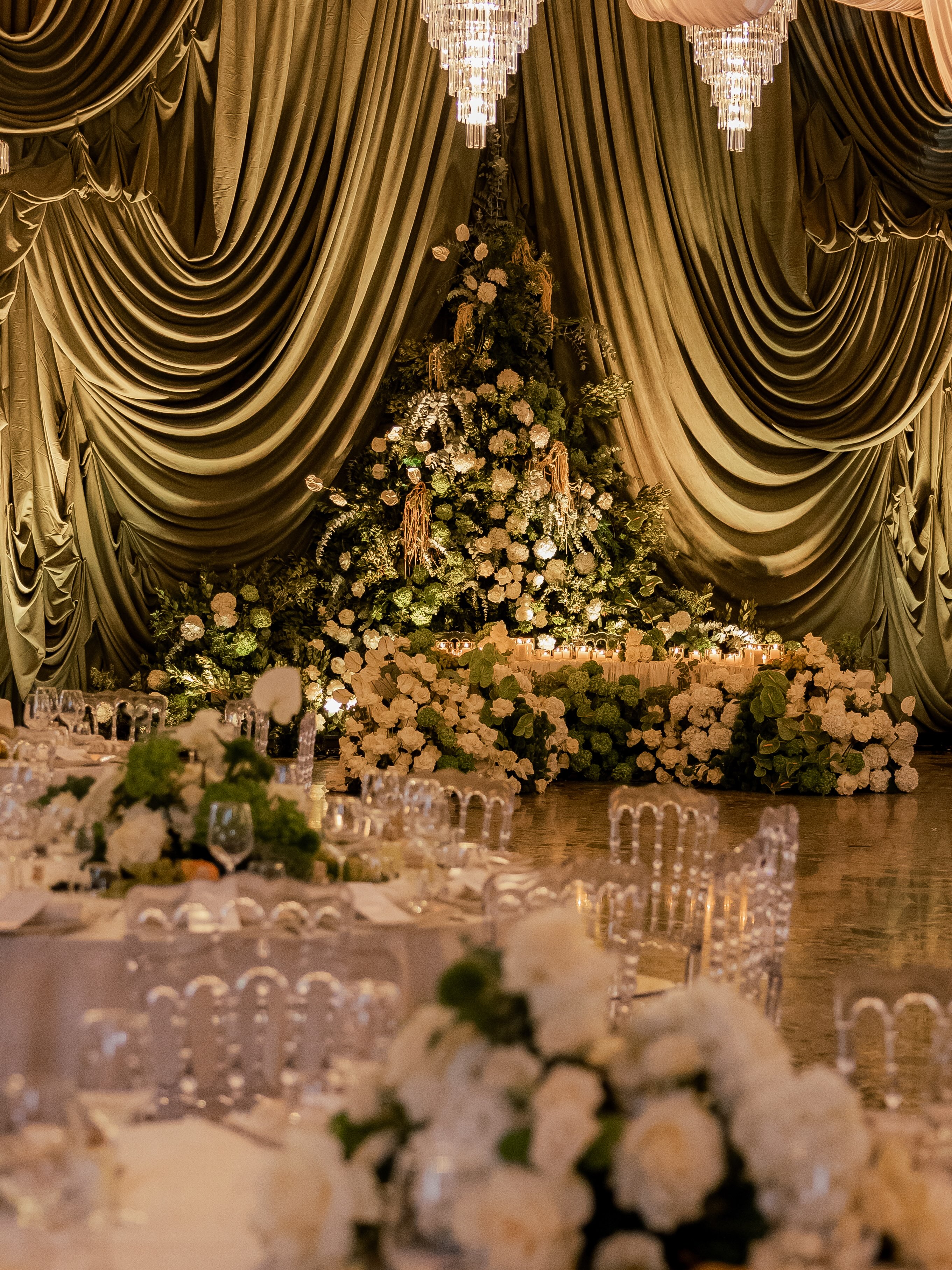 Dekorim Bold Tablescapes